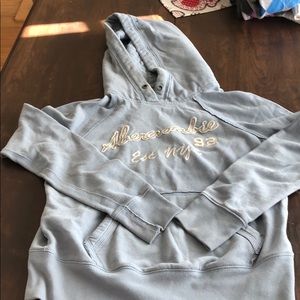 Abercrombie sweatshirt